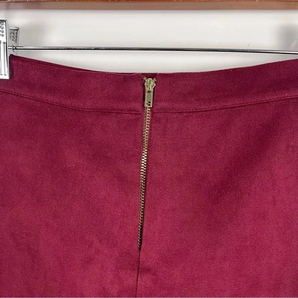 Romeo & Juliet Faux Suede A-Line Mini Skirt Burgundy Women’s Small Boho Chic